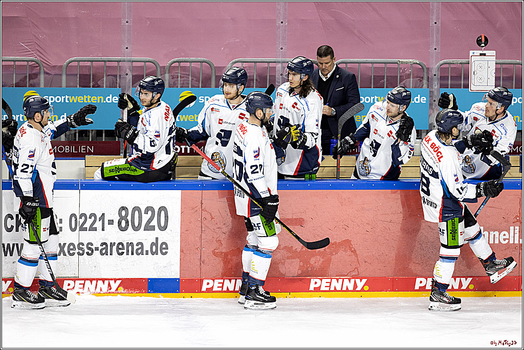PENNY DEL;  Koelner Haie - Straubing Tigers; Koeln, 14.04.2021